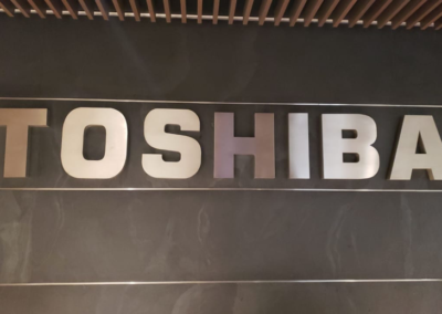 TOSHIBA